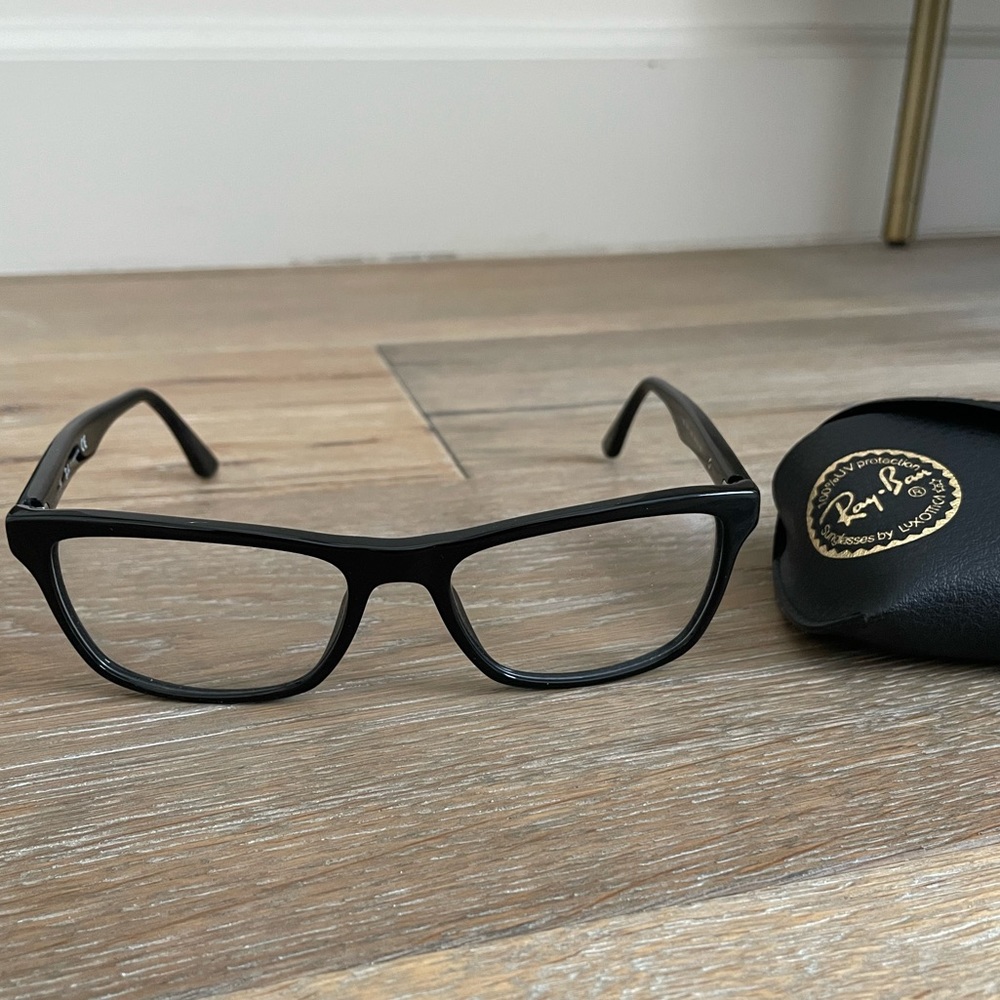 Authentic Ray Bans Glasses (No prescription)